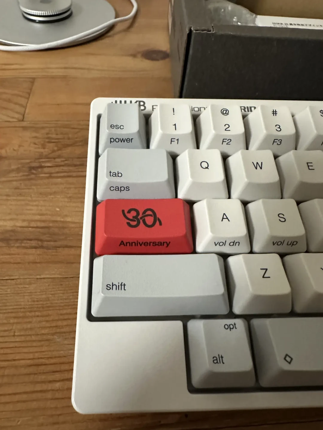 HHKB 30周年版上市满月：史上首款30g口碑两极，2600元该不该掏？