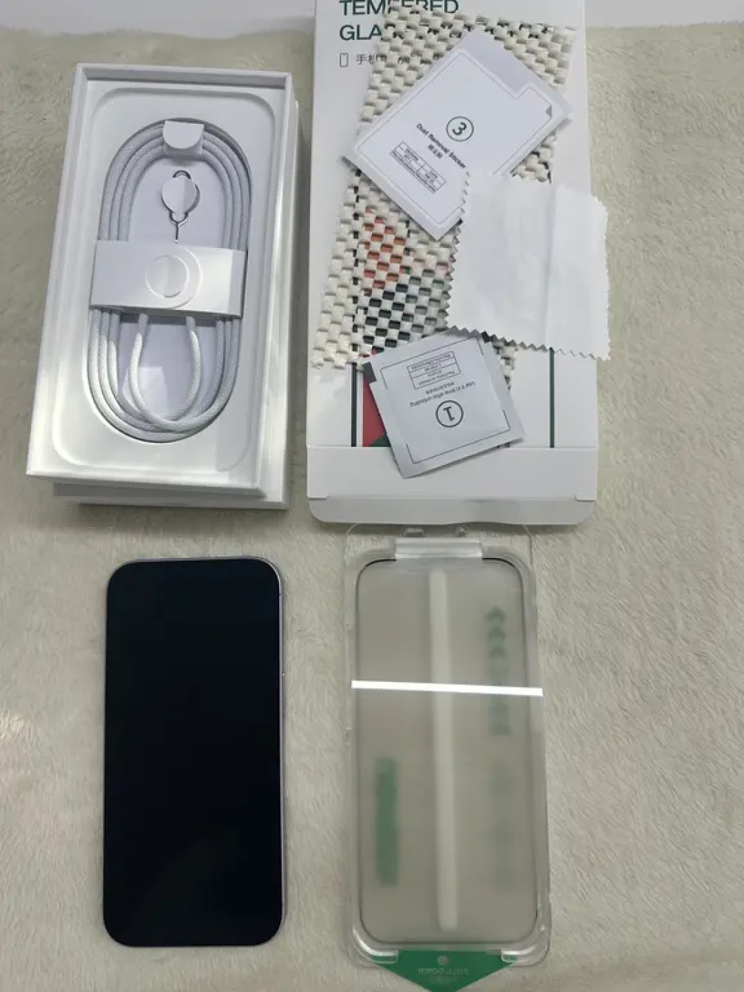 实测10款AR膜4款是假的:iPhone17用户买AR膜前,先把这套辨别方法背下来