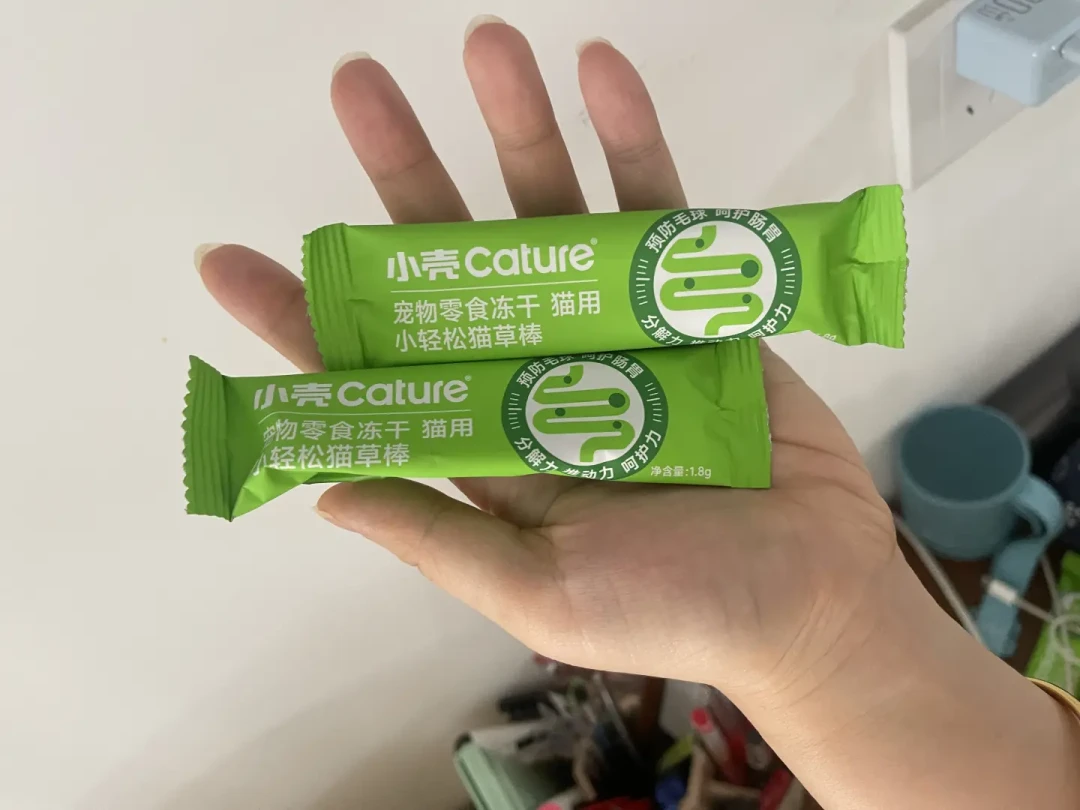 化毛膏是智商税吗?四个人四个说法,掉毛季排毛这笔账一次算清