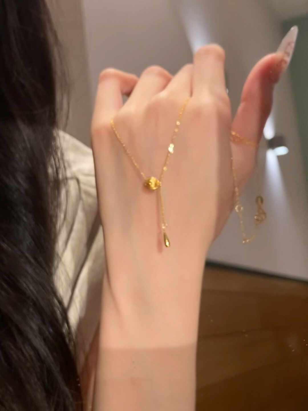 千元链掉色绿脖子,几十元的却能戴着洗澡:今夏锁骨链先看材质再看价