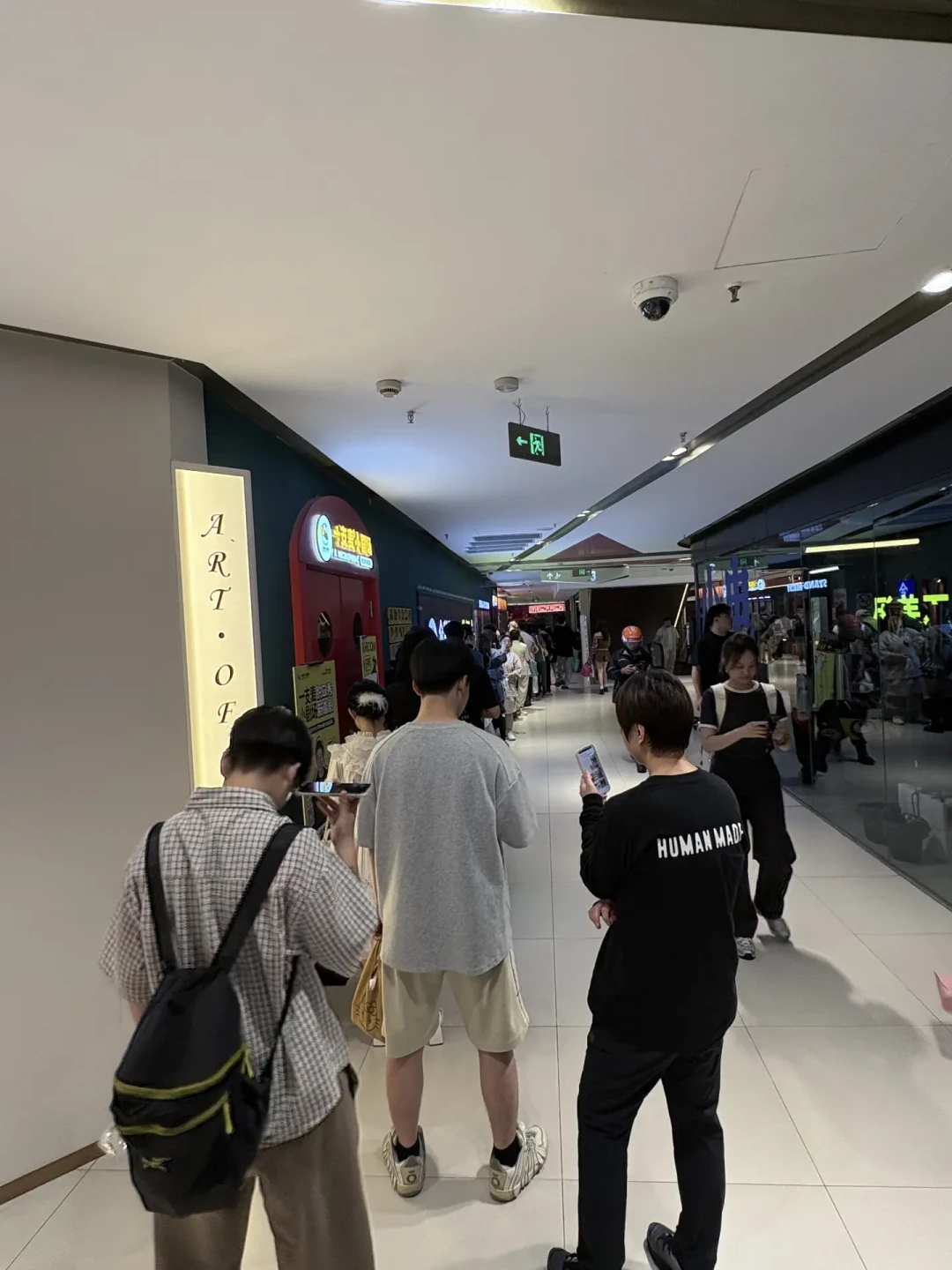 看完综艺想冲脱口秀线下?先把专场、拼盘、开放麦搞明白再买票