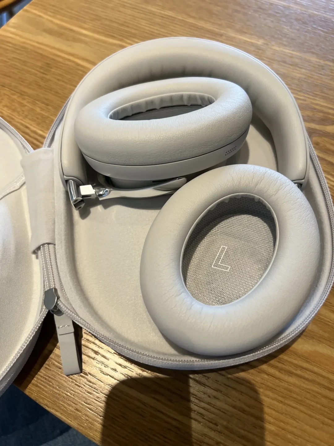 索尼XM6跌到1800档、Bose QC Ultra 2守住21xx：翻完200多条真实评论，我替你把这份「一票否决清单」整理好了