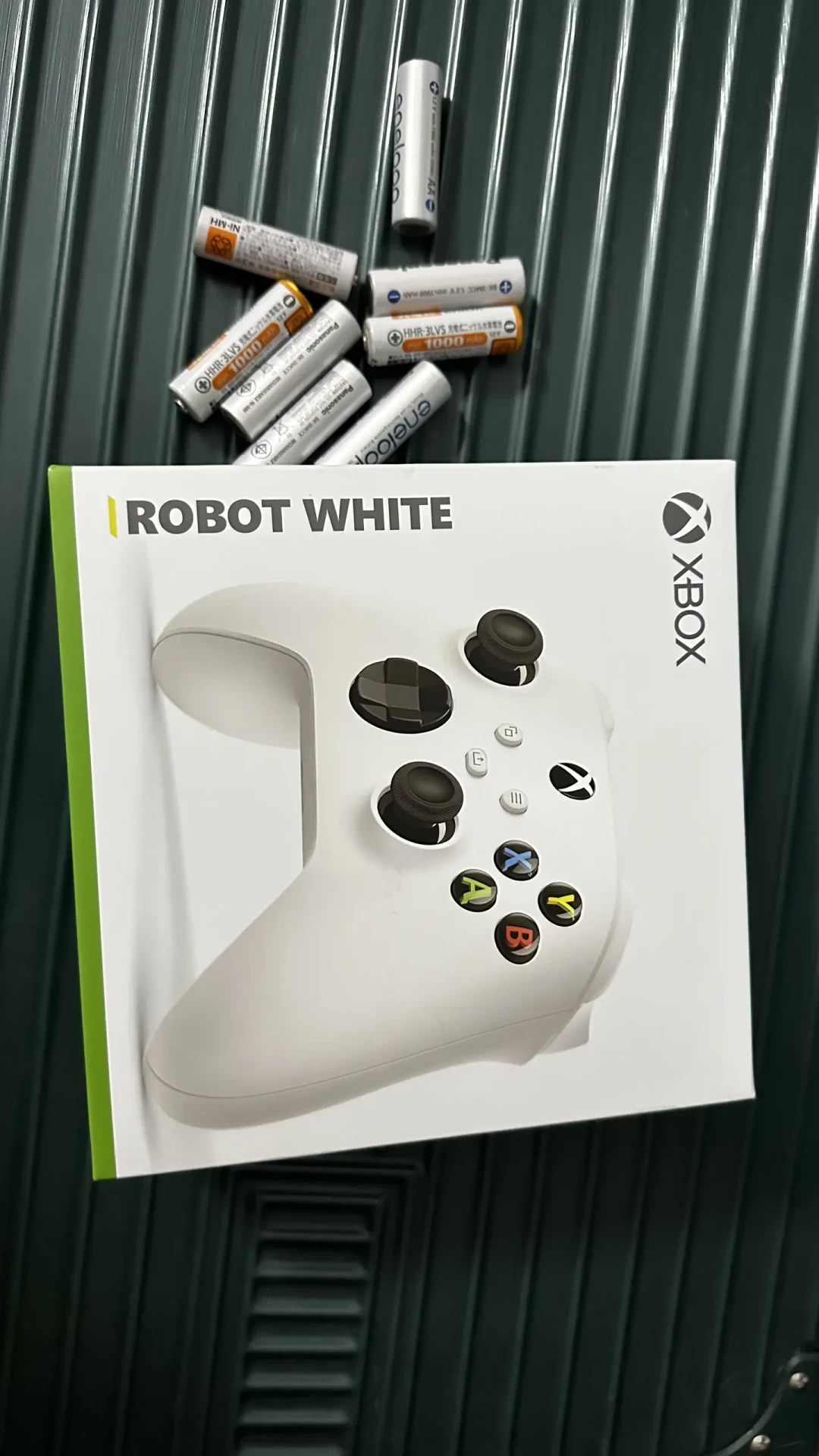Xbox手柄电池又吵起来了:把爱乐普等5种供电方案算笔账