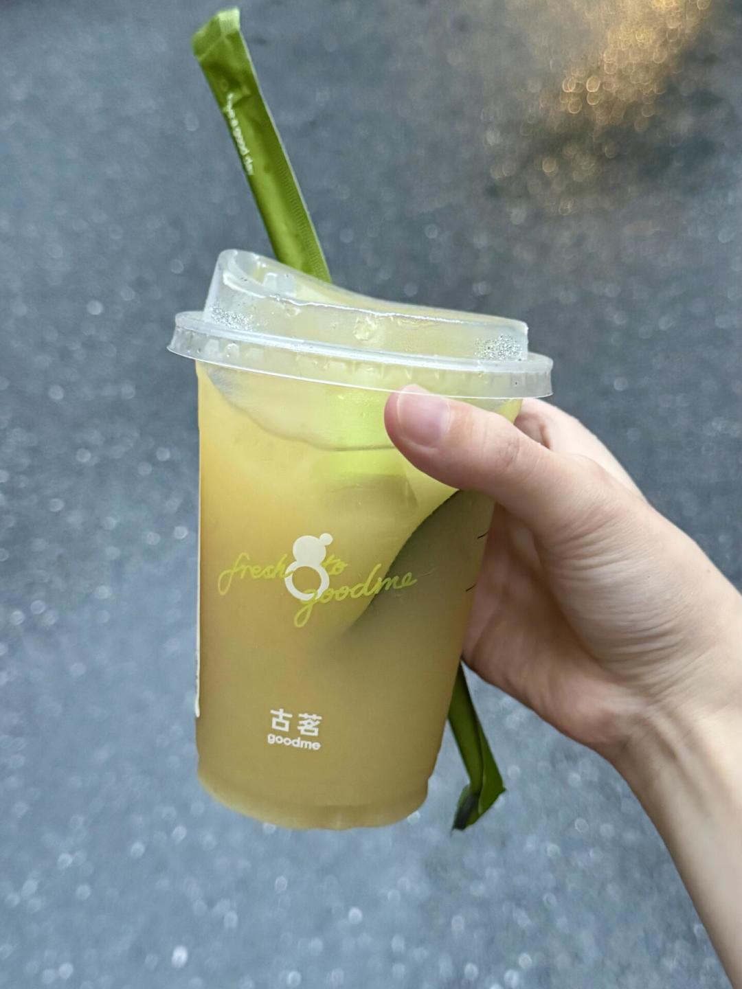喜茶明天、古茗后天、瑞幸下周一:8.12–8.19一周挤进十多个新品,翻完预告和试饮测评,整理出冲、观望、跳过三张名单