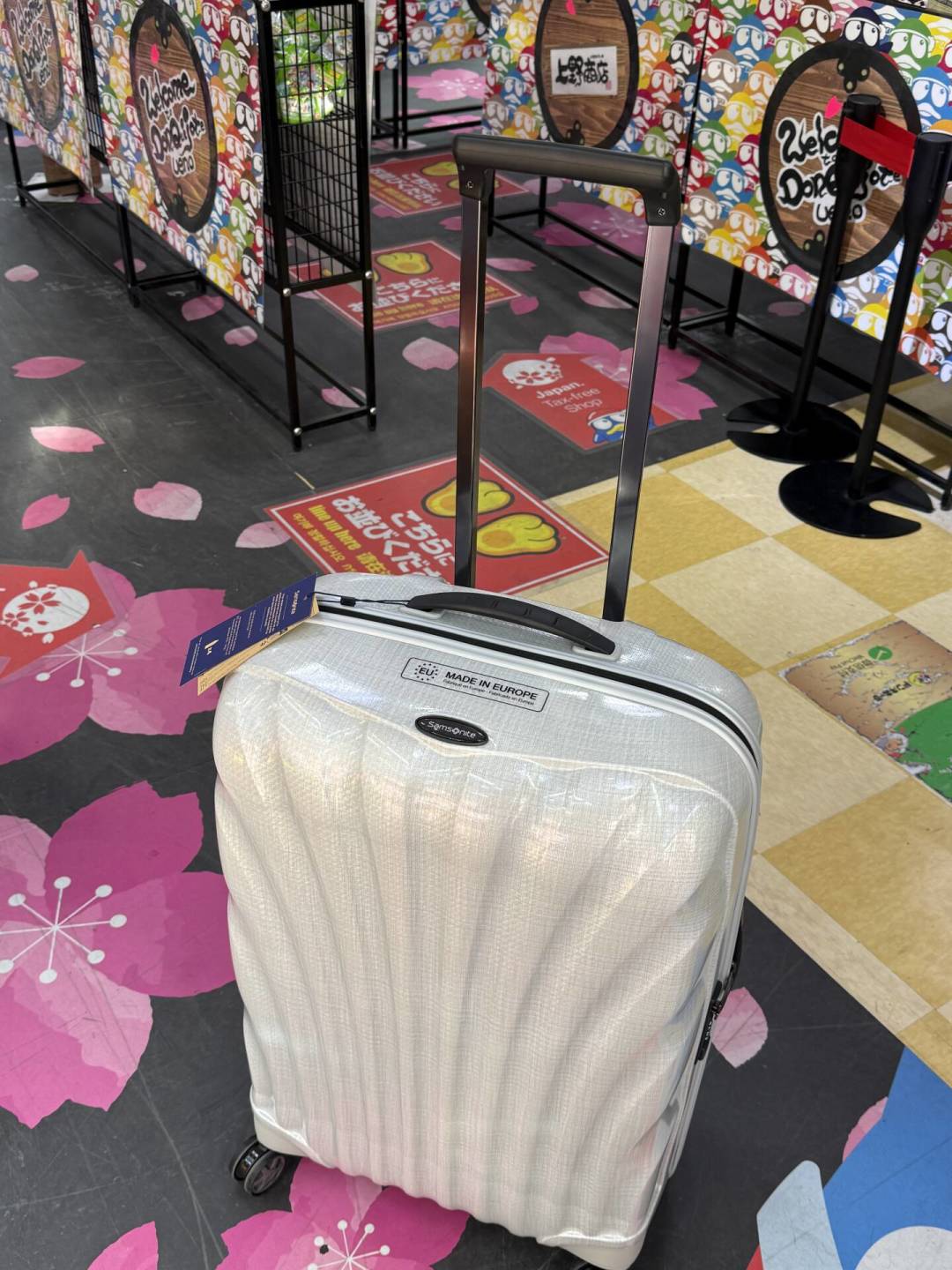 同一只新秀丽贝壳箱,免税店3000+、天猫1400:价差买的是版本、质保和时机