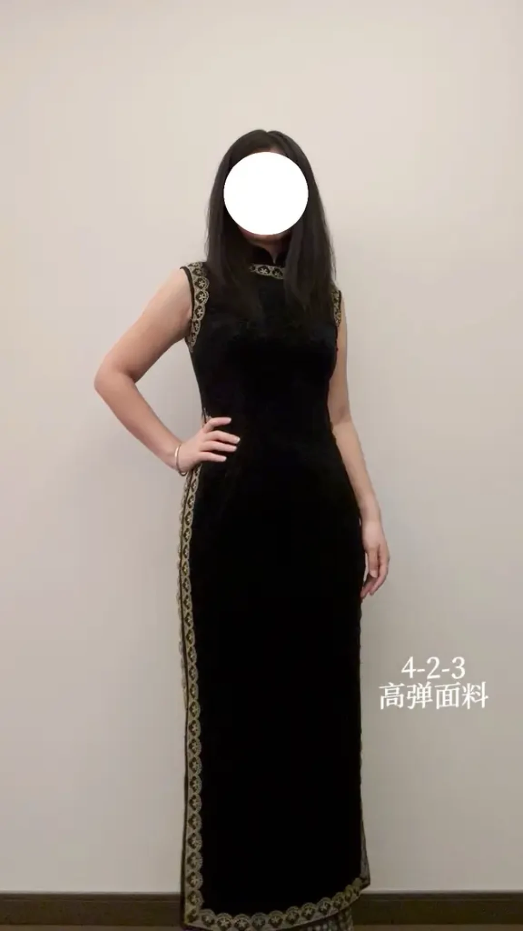 《这一秒过火》的旗袍美,但别照「同款紧身」买:全社区吵了半个月的放量数字,整理成一张表