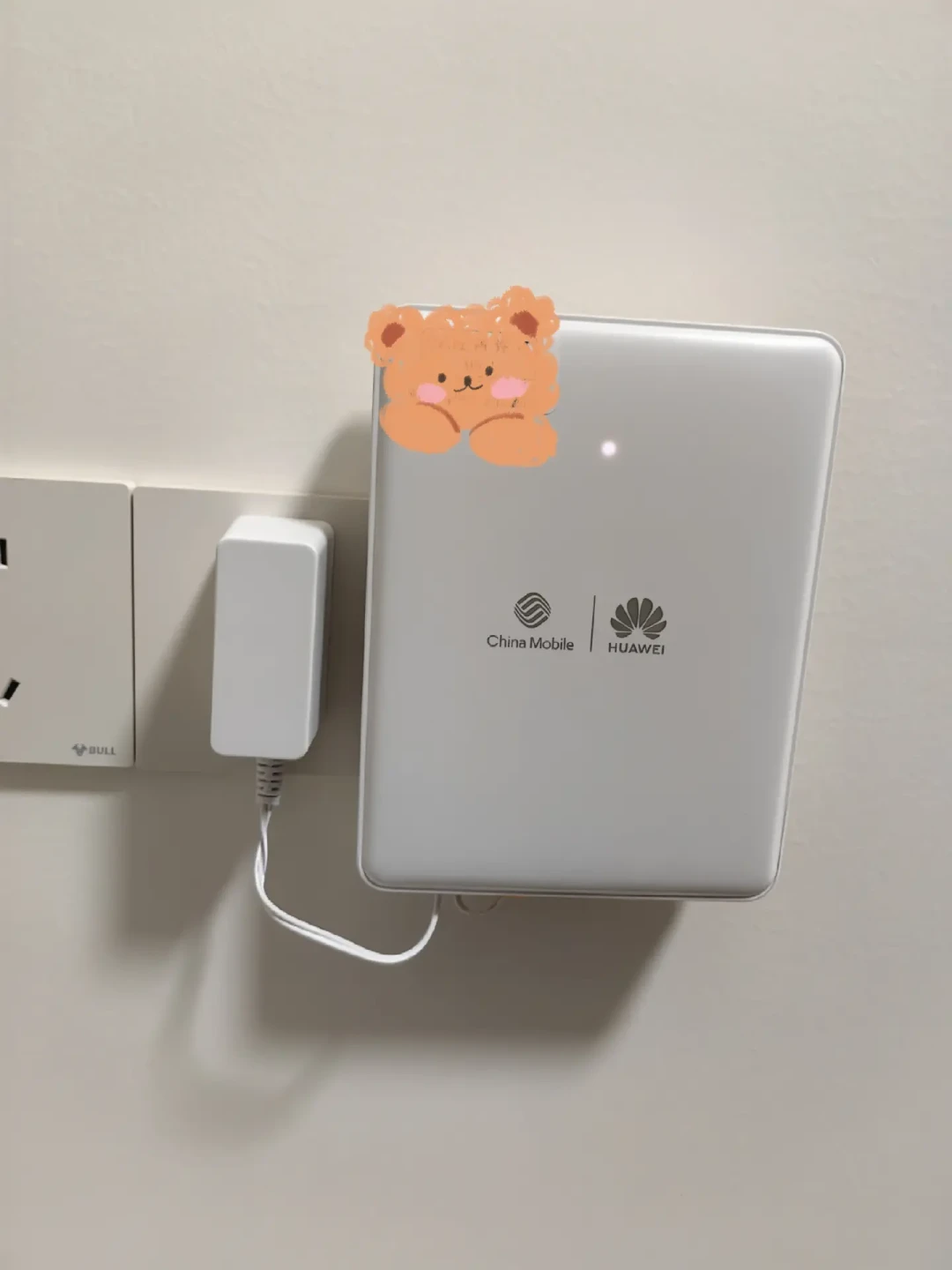 中国电信3000万套FTTR集采落地：运营商猛推全屋光WiFi，桥接党要不要接？