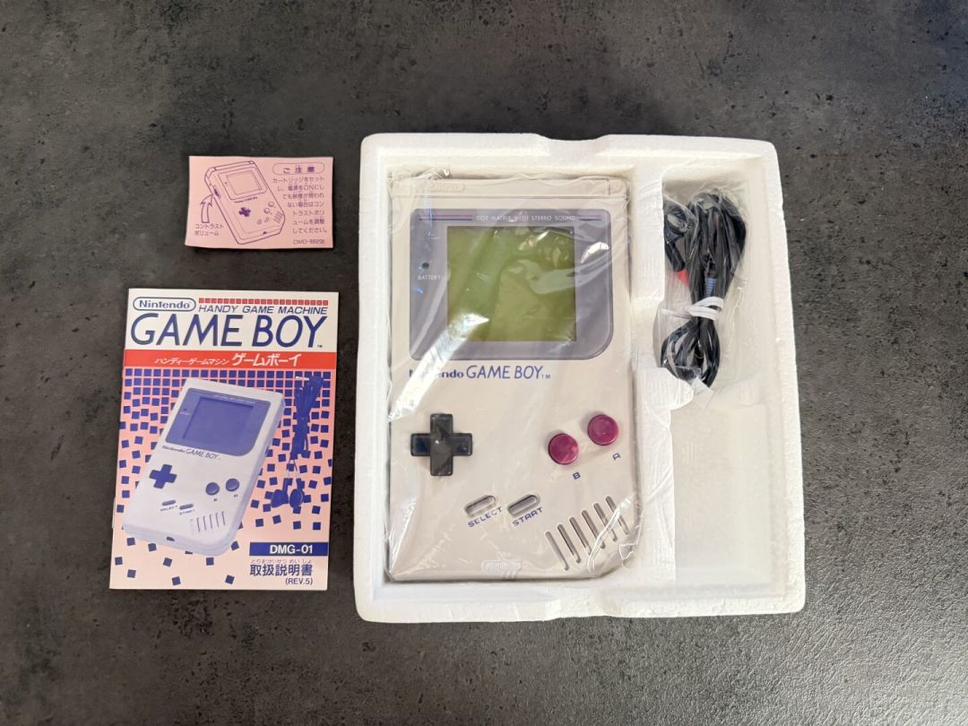 宝可梦卡带拍出200万美元后,Game Boy又涨价了:复古掌机收藏现在该不该入场?
