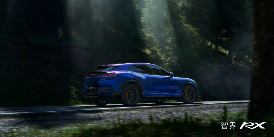 智界RX 8月开启小订:30-40万,等这台“鸿蒙智行X系SUV”,还是直接提小米YU7?