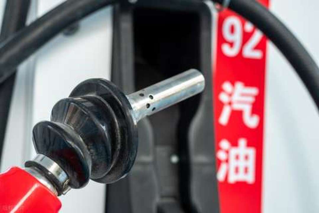 7月销量前十只剩1款燃油车,轿车一台没有:轩逸落地跌到5.88万,燃油家轿现在该怎么选