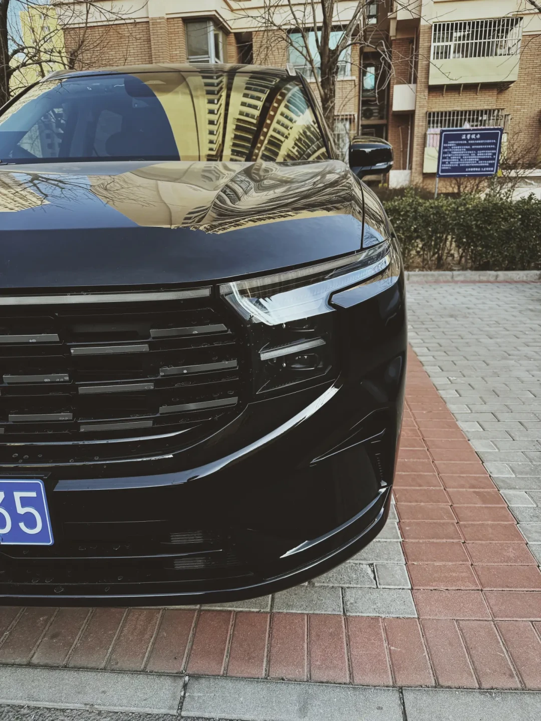 官方说油耗6L，车主实测7.65L：锐界L至高61888元权益，现在入手值不值？