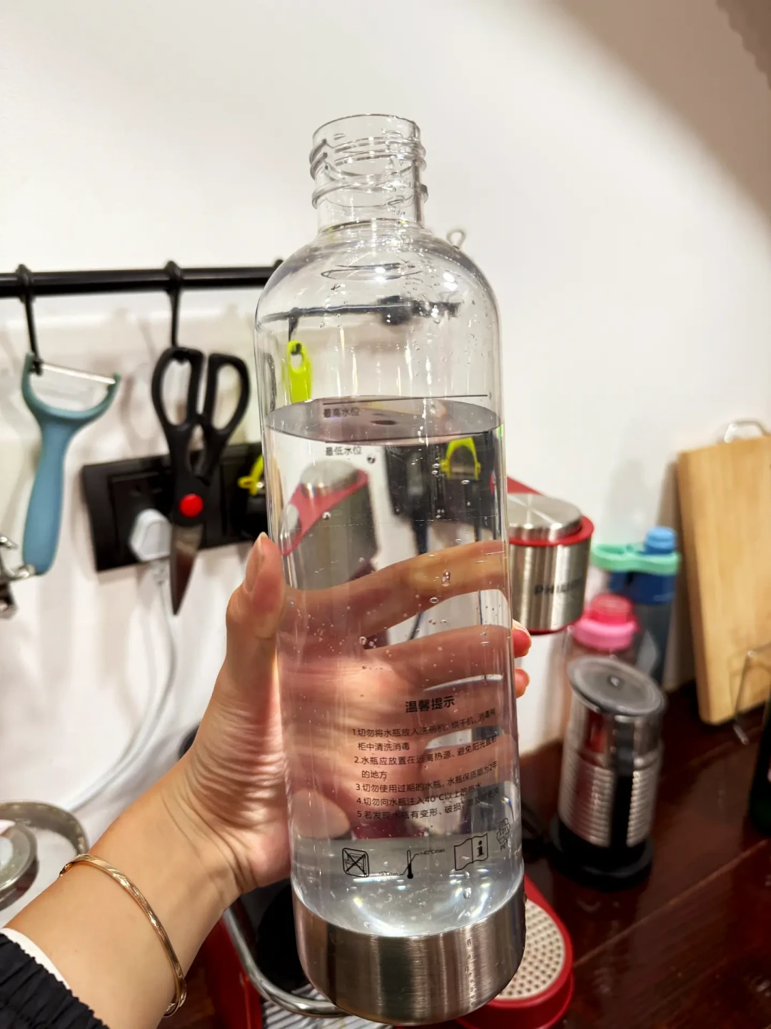 气瓶99元打40升:算完气泡水机这笔账,我知道谁该买、谁该直接买听装