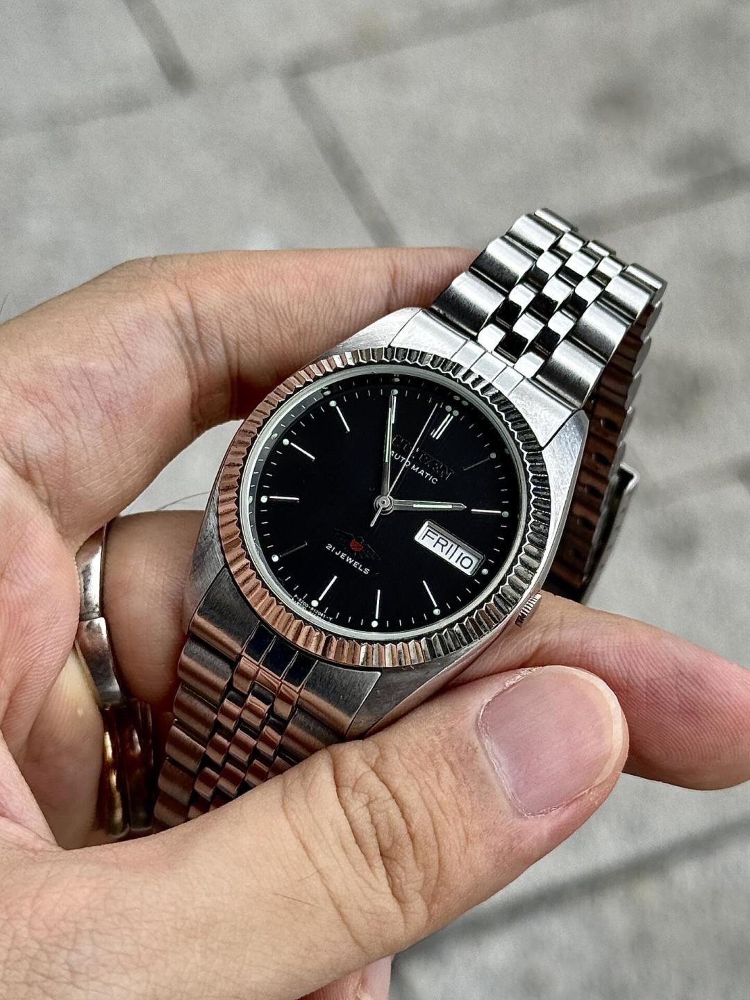 中古西铁城越来越贵:去年90块淘的纪念款,现在要200+,入坑前先把四档价位和五个坑捋清楚