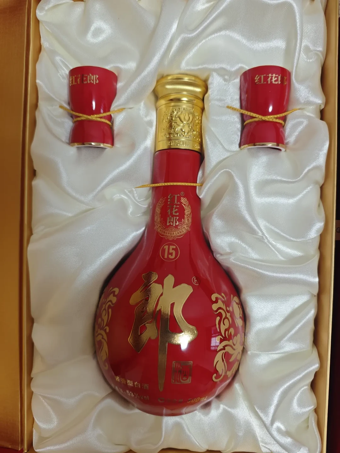 红花郎15跌到277元,比出厂价还便宜160块:8月大牌日,宴席刚需的账得这么算