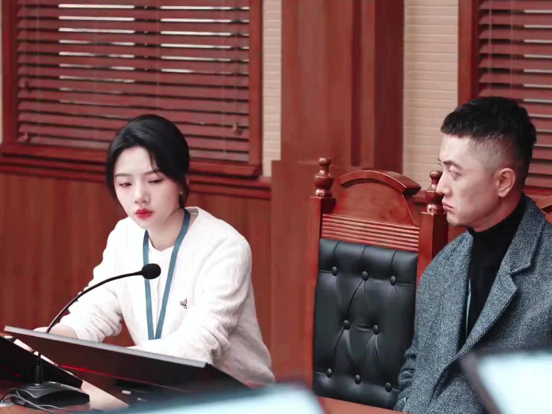 全网都在骂国产剧“没生活”,我翻完这周的热帖和数据,发现被骂的和被看的根本不是一批剧