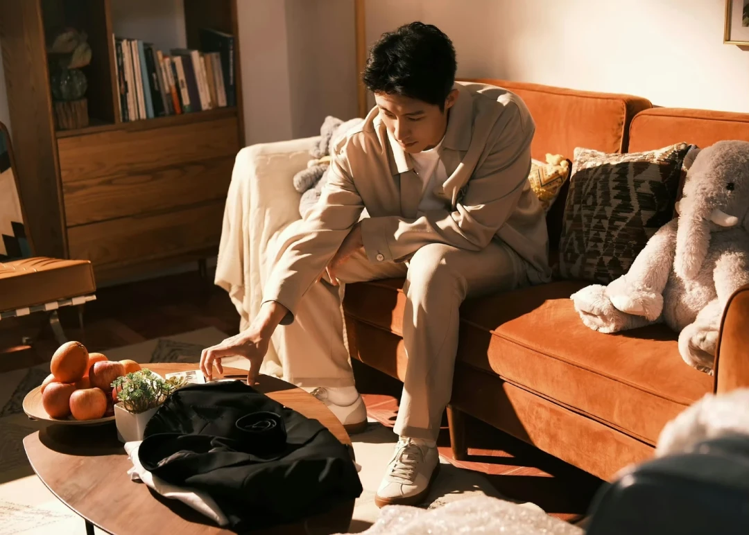 黄景瑜、倪妮同日接下