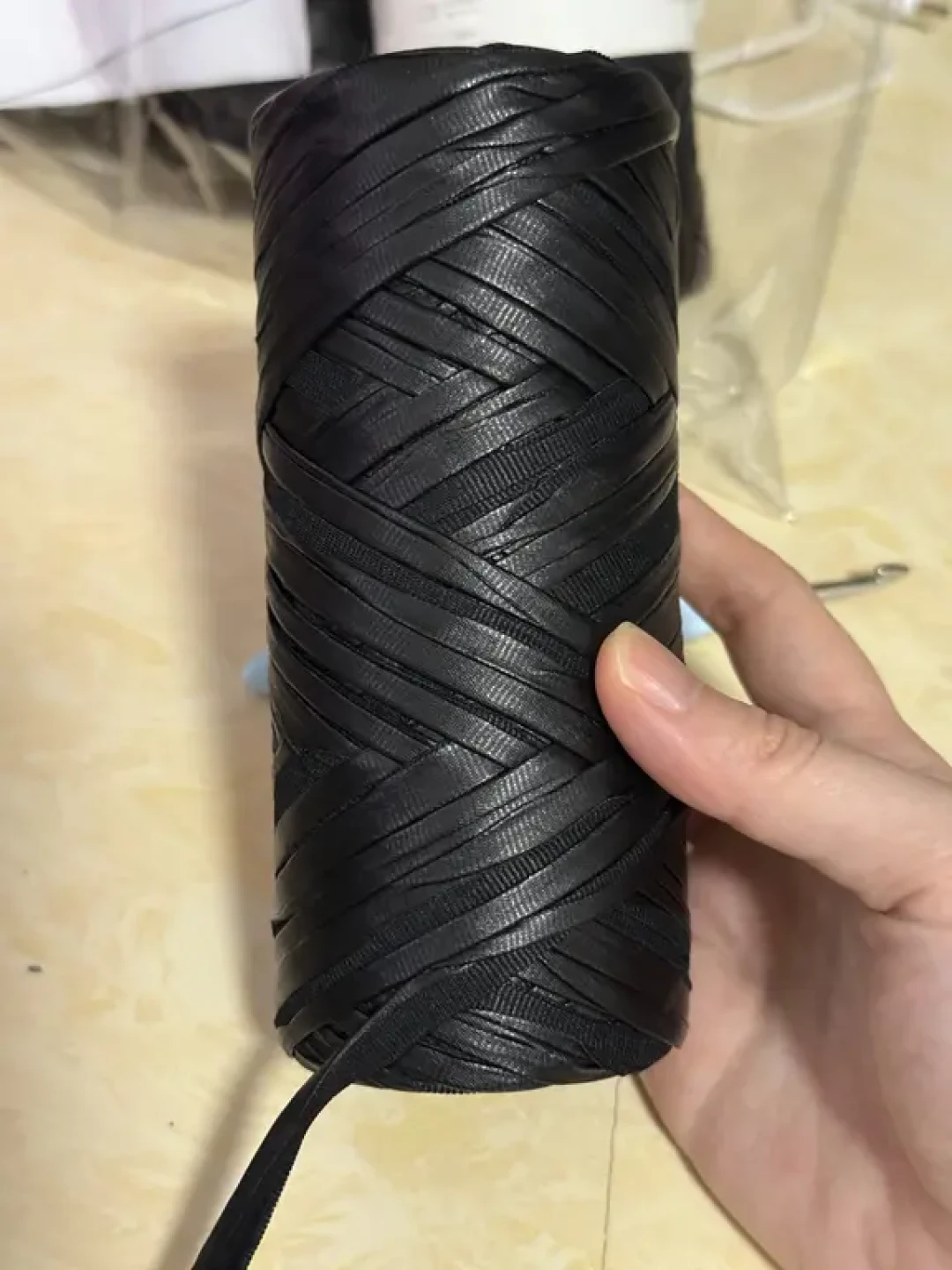 皮革线钩包的风刮了大半年：材料费130到360元，买线前先看看这本避坑账