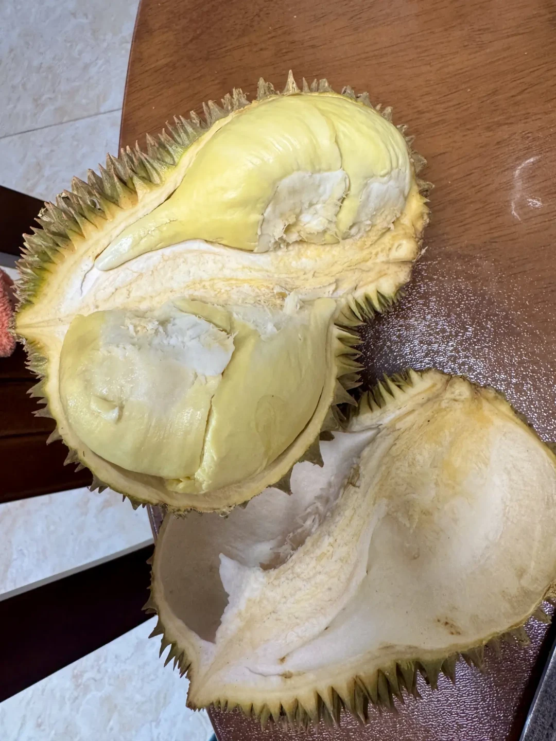 榴莲批发价已悄悄回涨：今年最后一波“榴莲自由”窗口只剩半个月，买前记住3条价格线