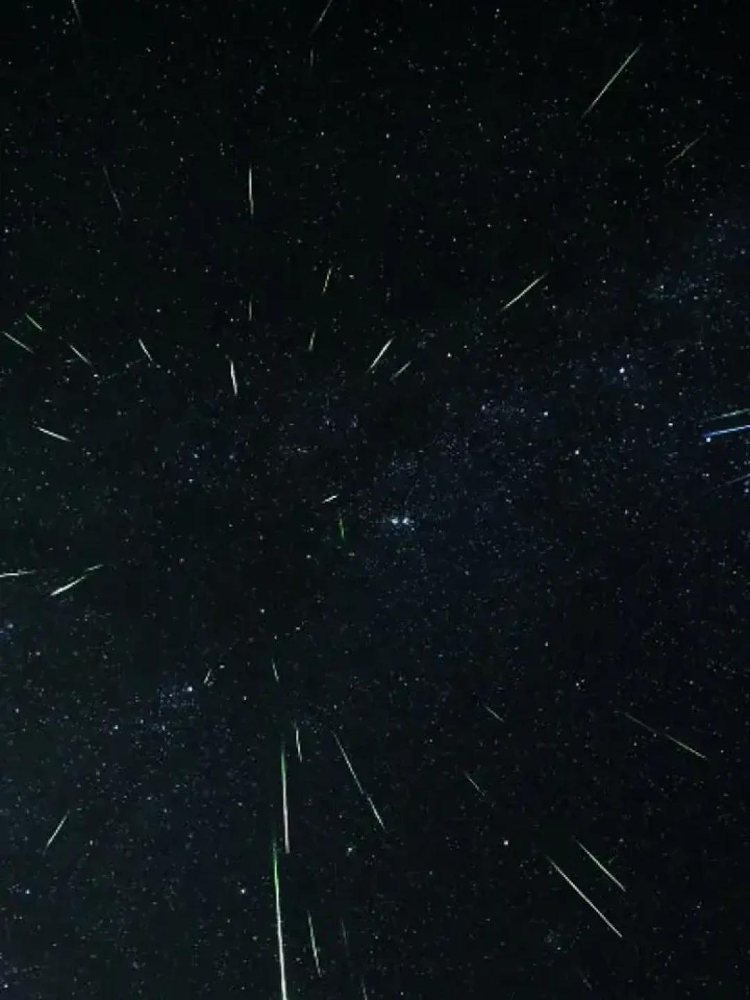 英仙座流星雨极大其实在今天中午,昨晚不少人拍空了:这4个失误今晚还能补