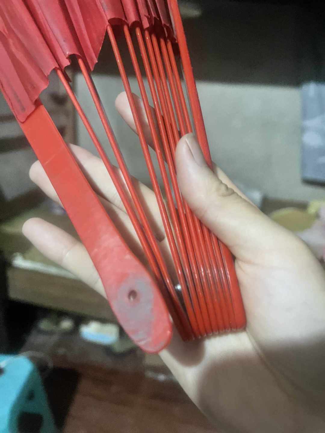 体育课选了太极扇,先别急着记动作:版本、歌词、选扇三个考前坑先踩明白
