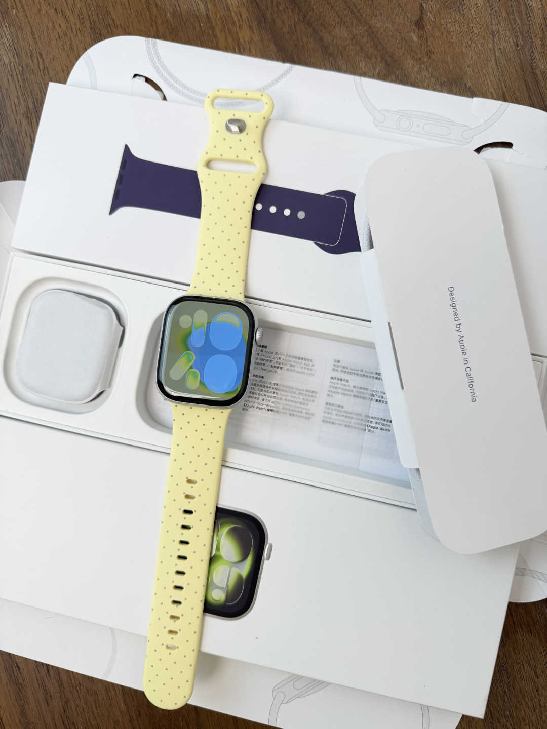Apple Watch S12爆料滤一遍:血糖不来、外观不变、起售价可能涨——S11跌到1750元,现在冲还是等?
