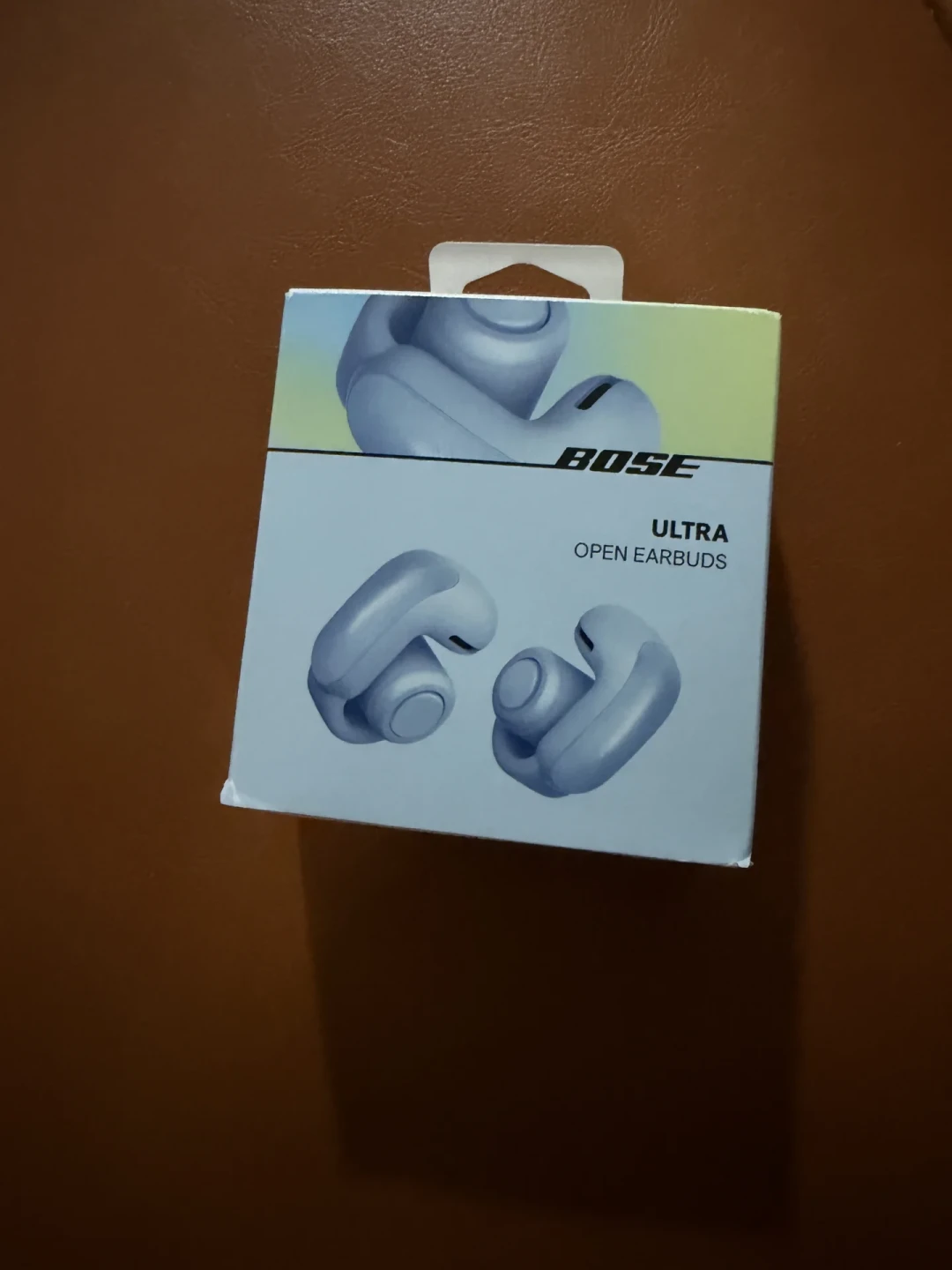 耳夹耳机市占率首次过半,挑战者从549元排到1499元:开学季入手Bose Ultra Open前,先算清这三笔账