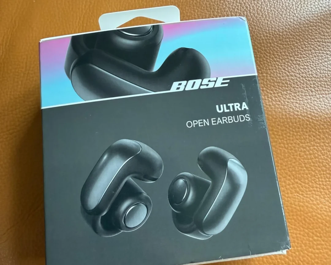耳夹耳机市占率首次过半,挑战者从549元排到1499元:开学季入手Bose Ultra Open前,先算清这三笔账