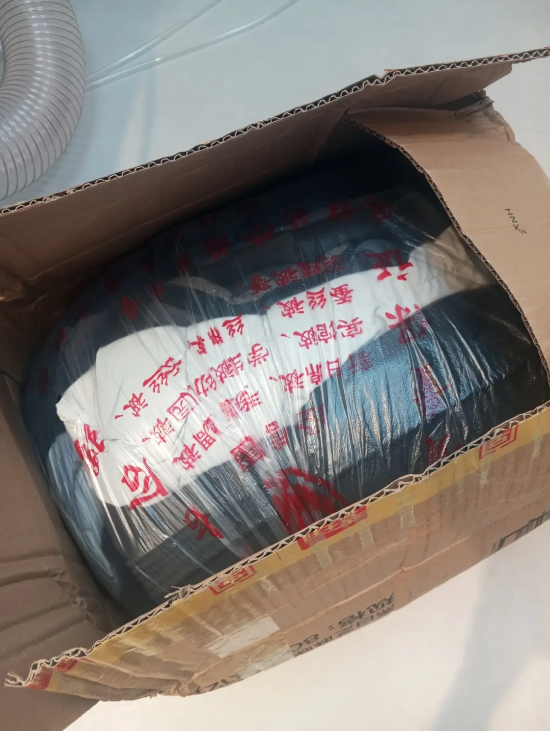 去年爆火的“旧羽绒服改羽绒被”进入反季揽客窗口:别急着交衣服,先算清件数、价差和坑