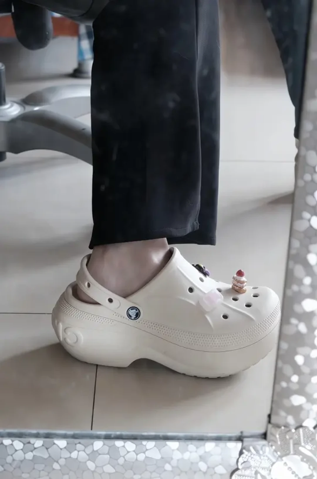 核了4份Crocs 88节作业单:贝雅稳在130档,但看着最便宜的那款价格差出60元