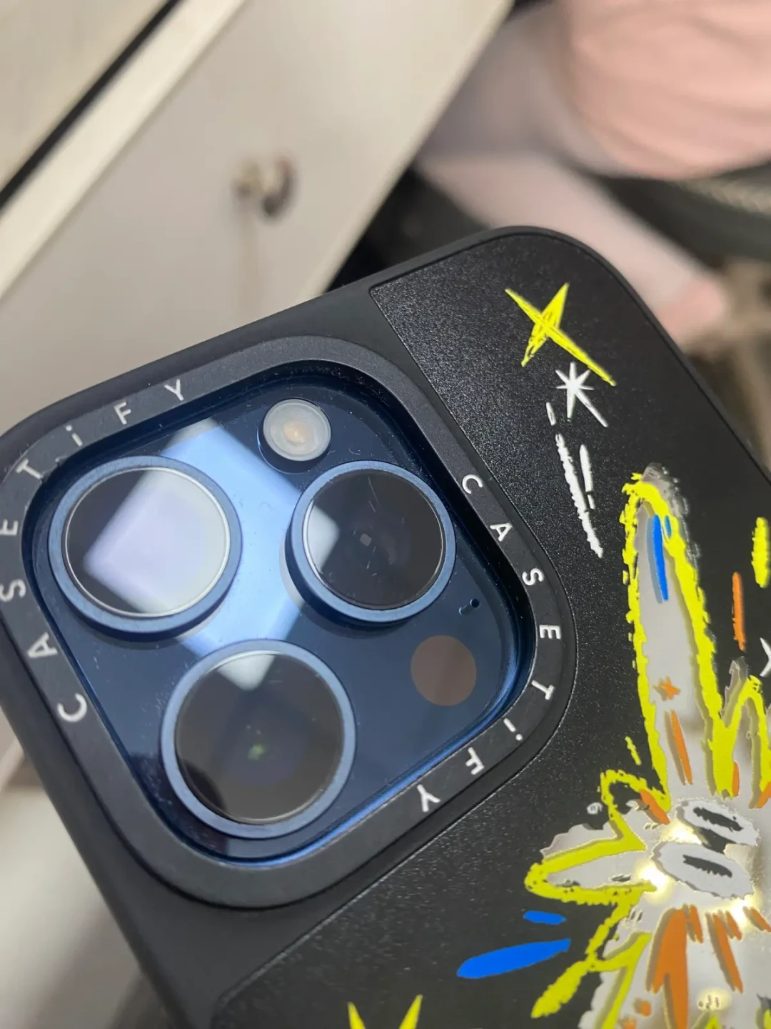 手机拍照越用越糊，先别怪“算法负优化”：60多条讨论翻完，多数病因0元就能解决