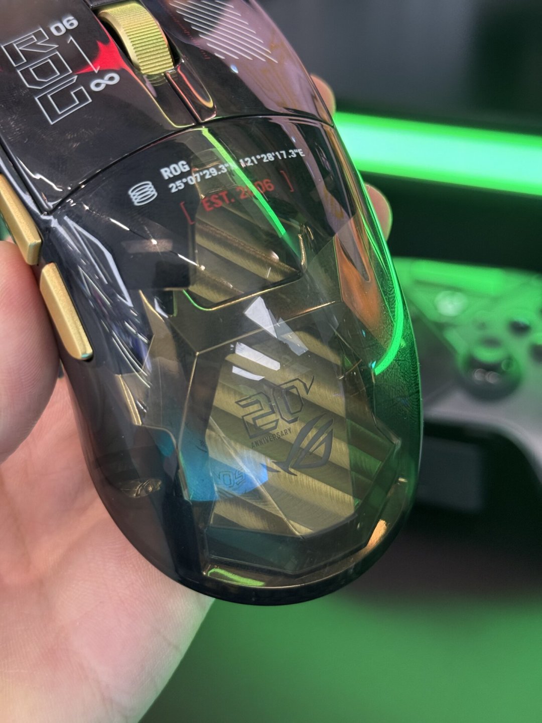 ROG 20周年键鼠开卖满月：键盘被夸「值」，鼠标被定成「摆件」，没抢到的人有三条路