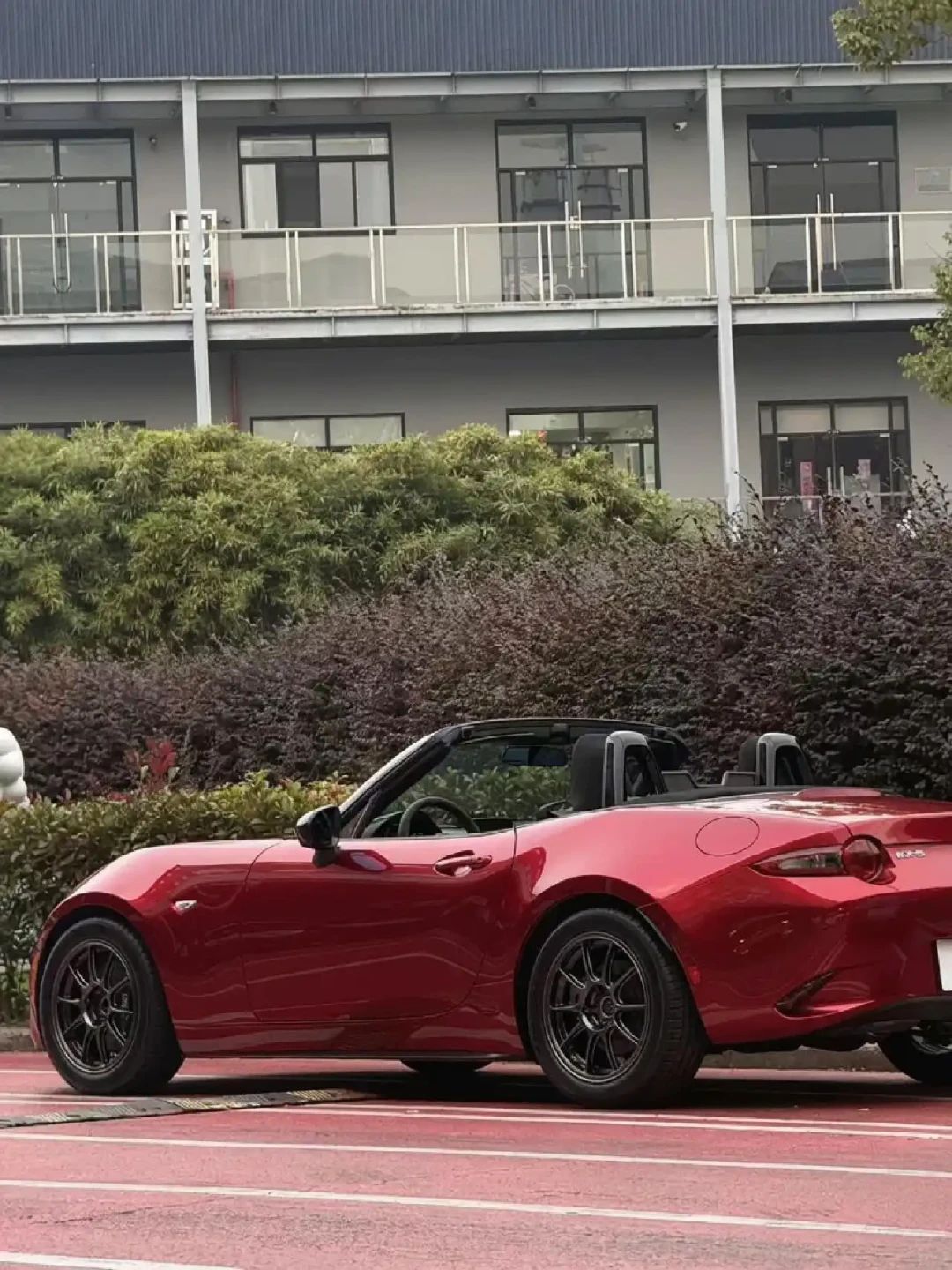 等MX-5官进的先别激动:18万是幻想,26-29万才是现实,算完这三笔账再决定