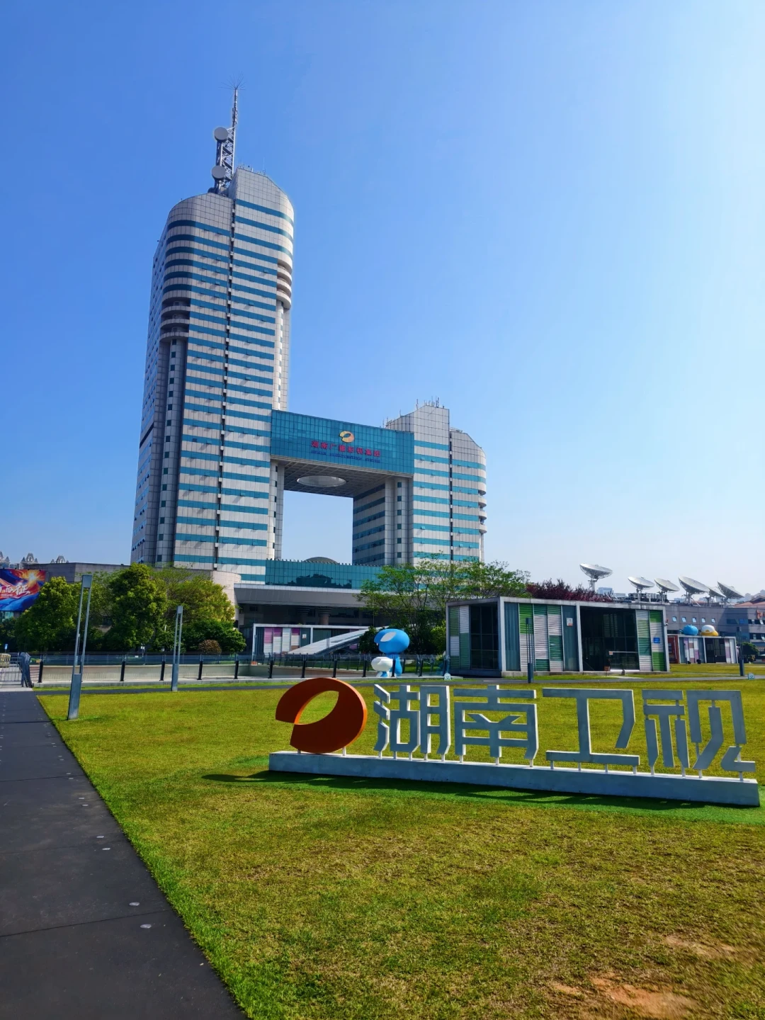 明天两档新综同日开播,还有几个熟悉IP排队:这一份本周综艺追看日历理清楚了
