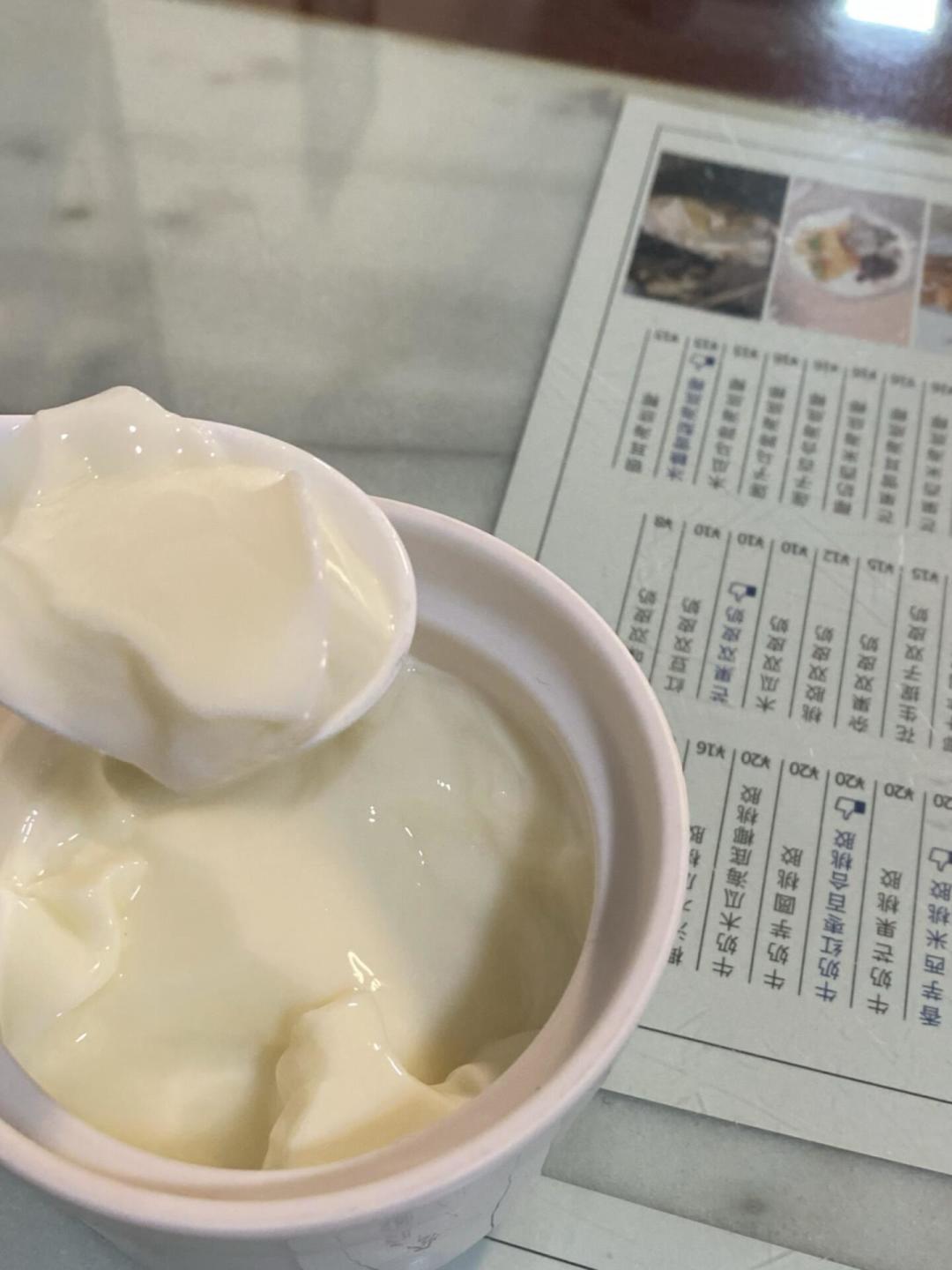 你吃的双皮奶可能是“奶味果冻”：5招辨真假，别花双皮奶的钱买果冻