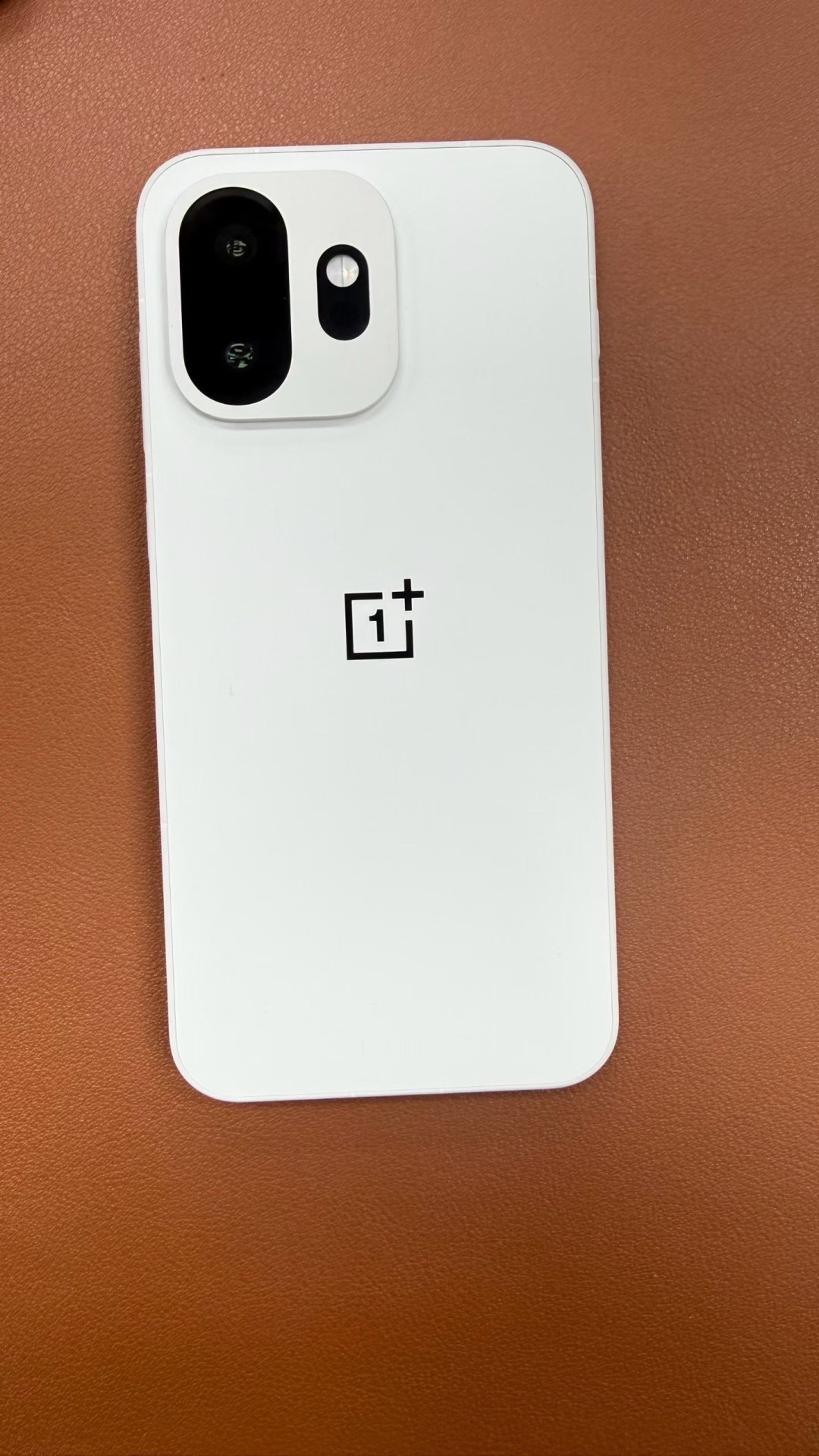 一加15T发热罗生门：刷抖音3分钟就烫？我捋完全网机主反馈，画了三条线