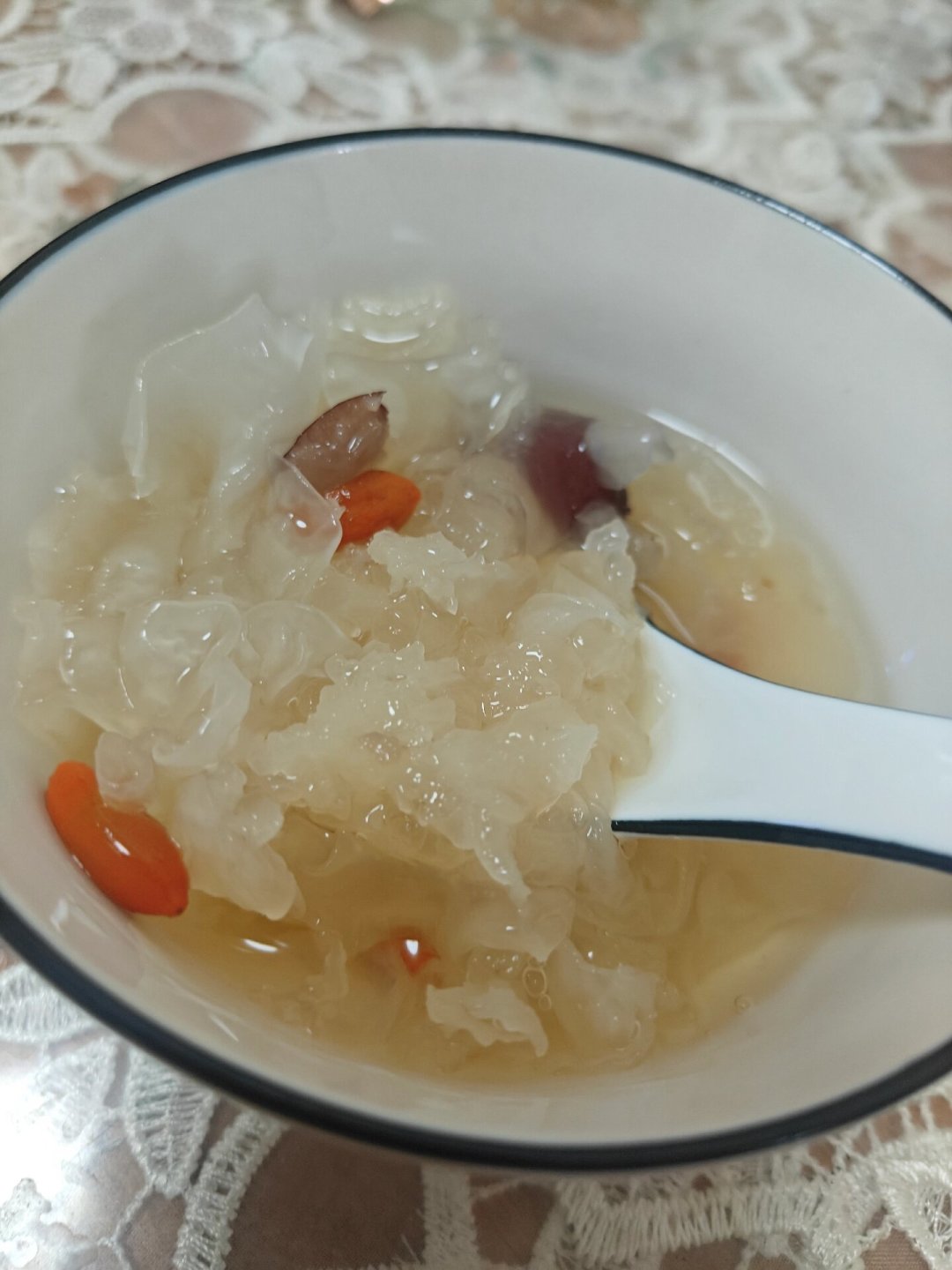 末伏今天开始，三伏晒背只剩10天：卫健委点名3类人不适合晒，你还晒吗