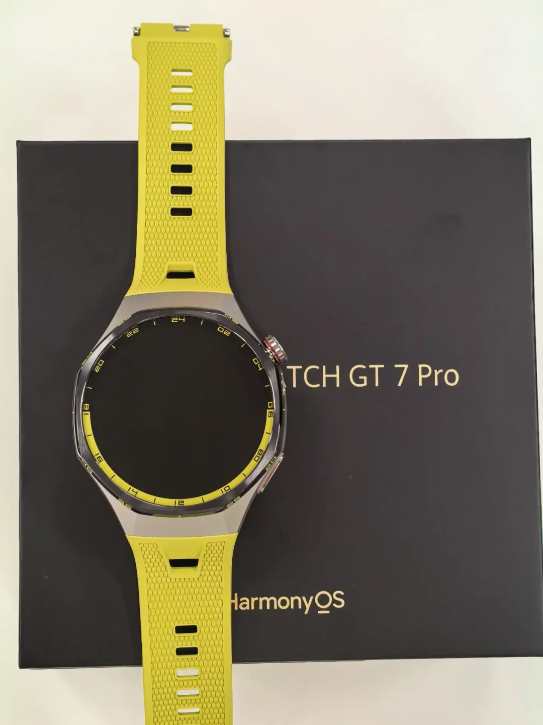 华为GT7国补后1350元起,但iPhone用户连微信都回不了:官方兼容性矩阵扒完,说清哪类手机能闭眼入