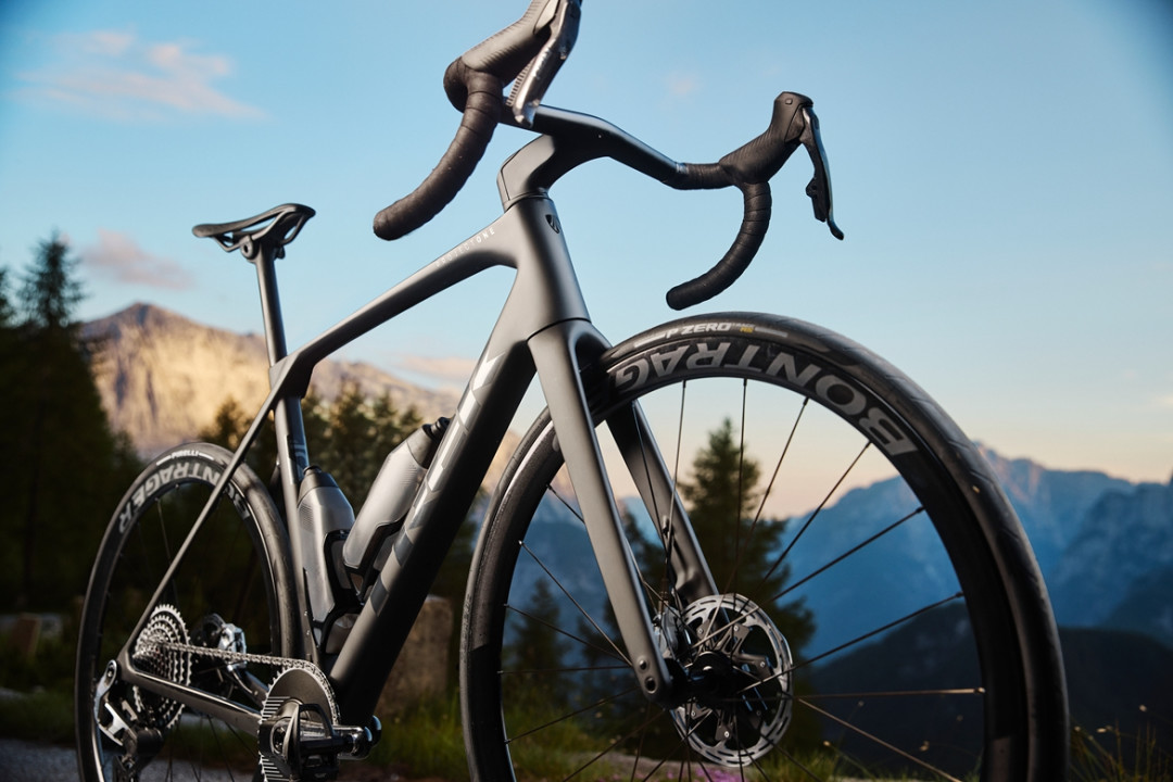 崔克碳车跌进万元档:Emonda SL4从17800降到9800,这波清仓底抄不抄
