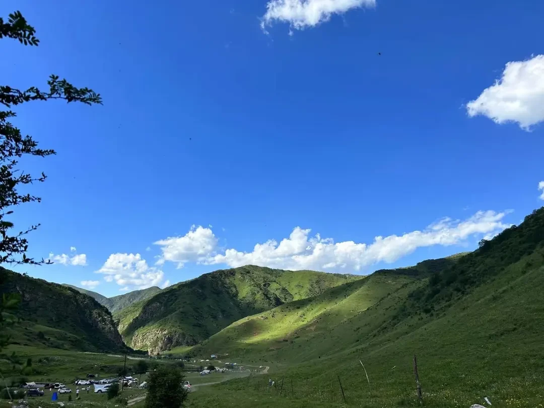 宜兴山洪致景区关闭,溯溪攻略却还在推:这个周末去山谷露营前,先读懂“无雨成灾”
