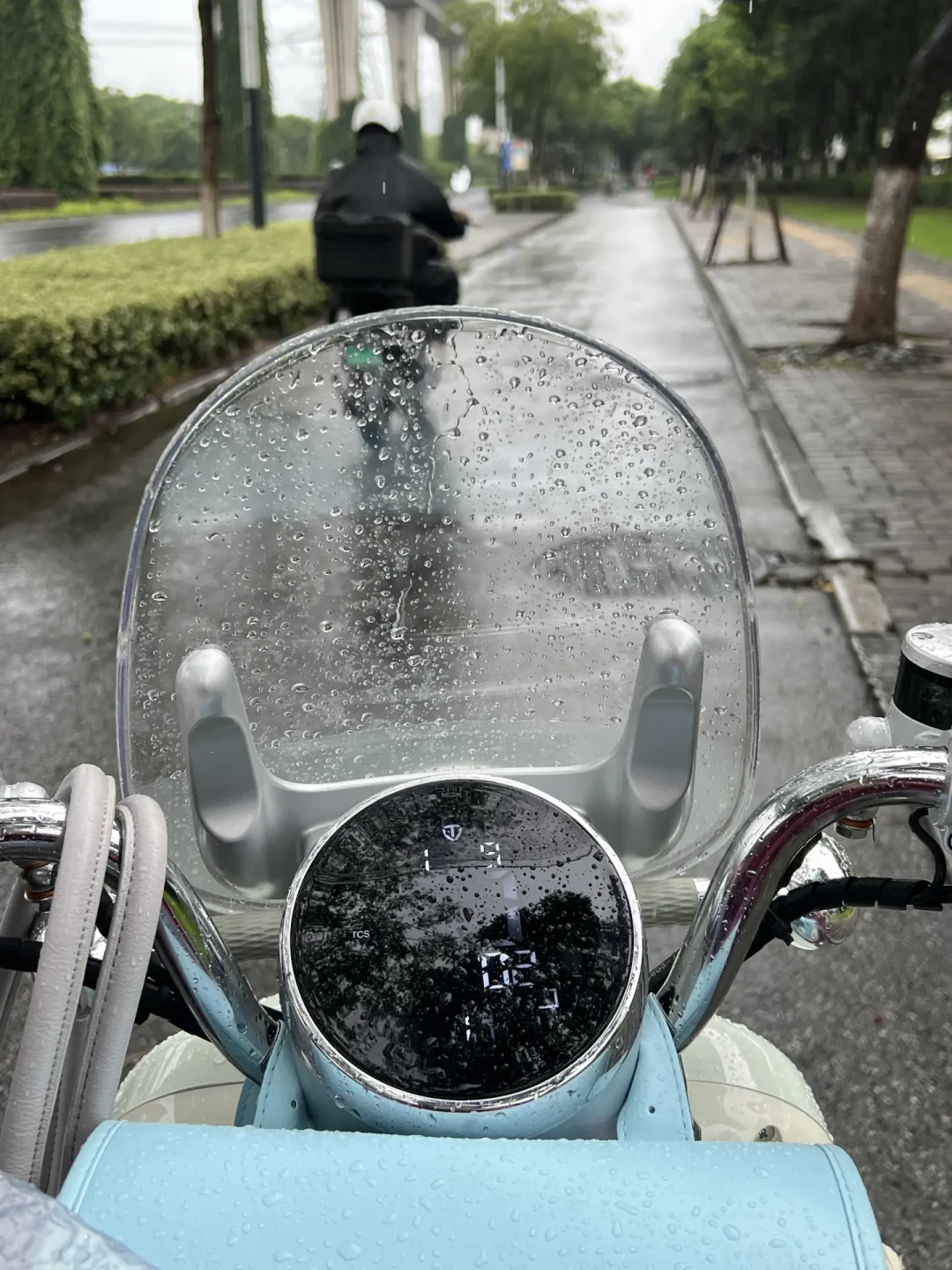 5批次大牌电动自行车抽检不合格:超重、保险丝虚标,危险在哪