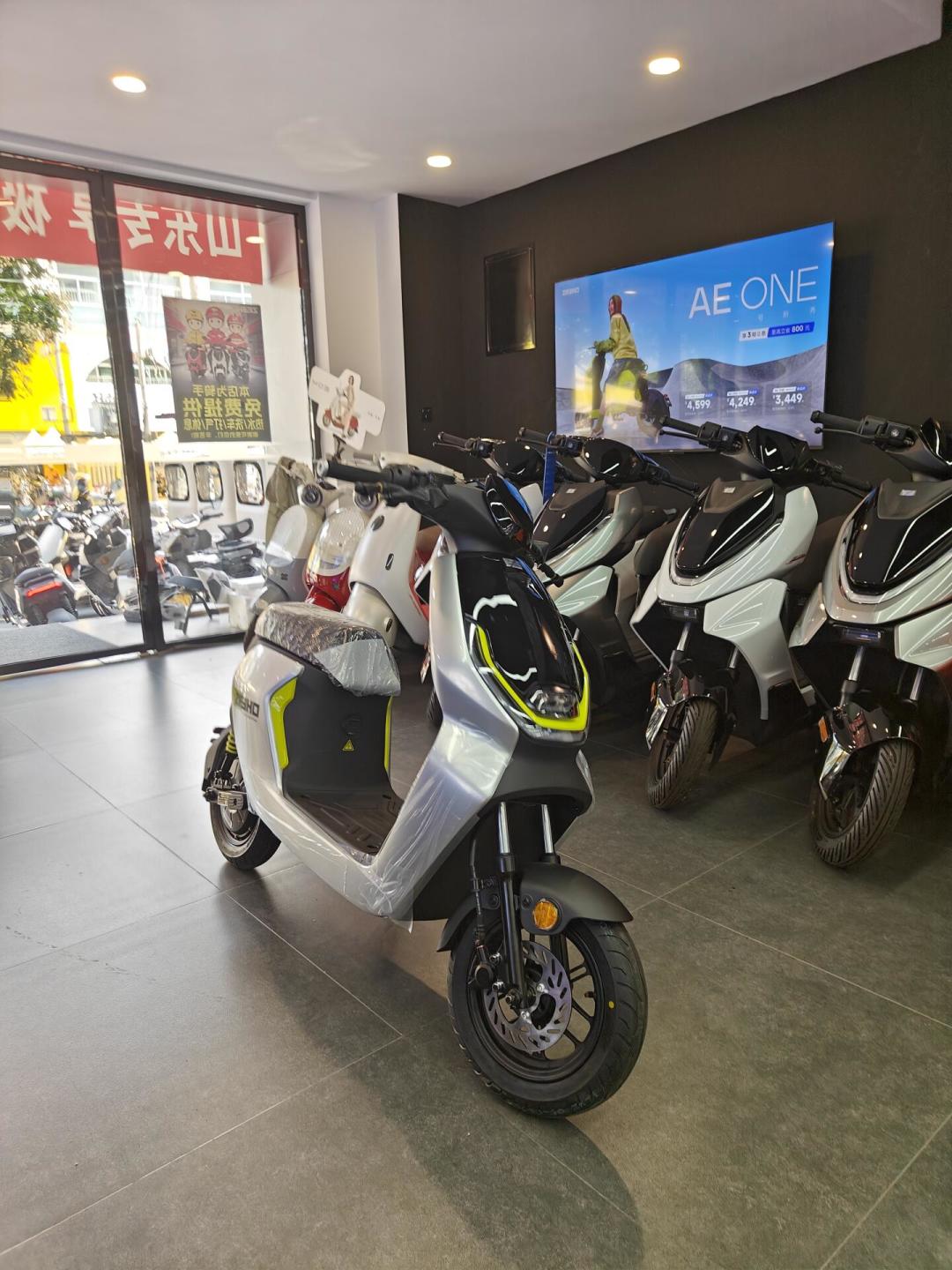 极核AE ONE上市两周：扒完各地真实成交价和首批车主的坑，再决定买、等还是换fz110