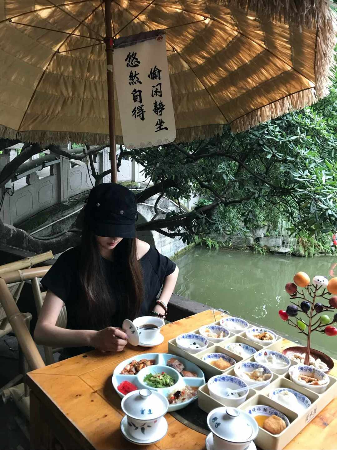 “不就一破掺茶的吗?”老外起立鼓掌、评论区却在吵烫不烫手:翻完10万赞热帖,茶艺其实只有三个门派
