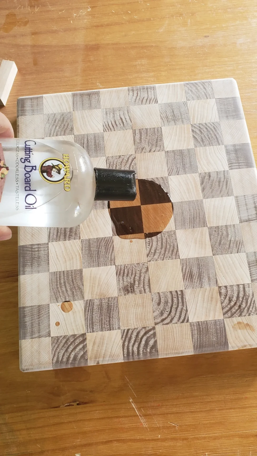 实木砧板到底上什么油?客服说食用油,老手说绝对不行,我把全网说法都理了一遍