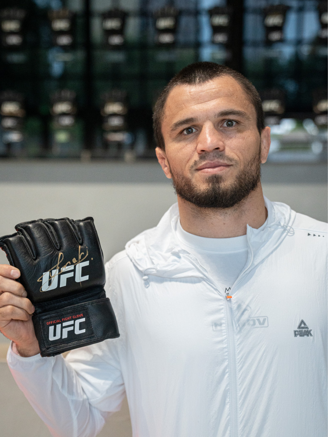 UFC上海主赛没有金腰带，却可能决定下一个挑战者：宋亚东对乌马尔