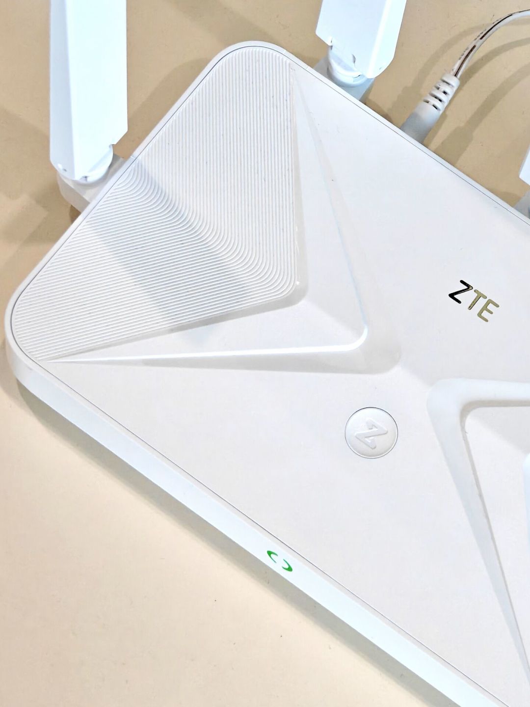国内WiFi7是“阉割版”,买了就亏?翻完百万浏览争议和断流吐槽帖,这份2026决策表给你
