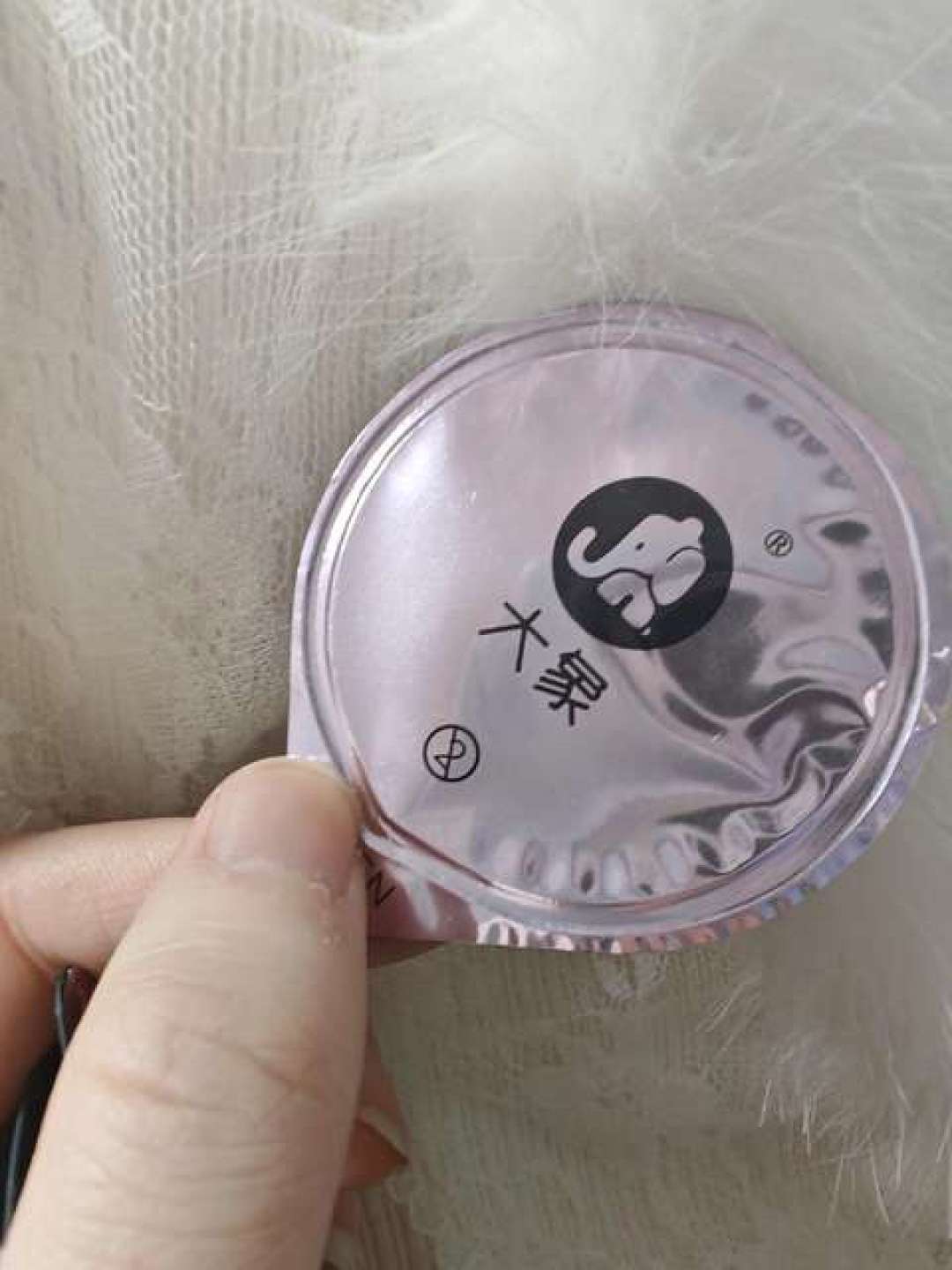 搜了圈“避孕套排行”，一半是软广：001、延时、玻尿酸，真正值得加钱的只有3件事