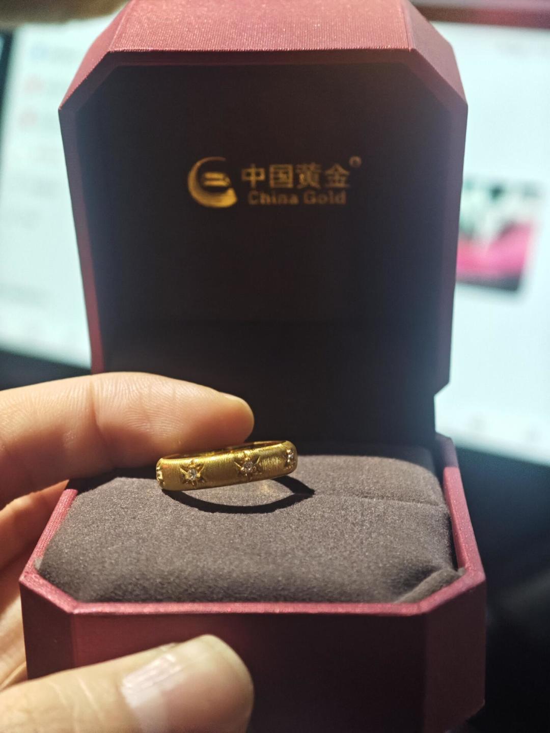 “4.6克”的金项链，称出来只有3.07克：七夕前一口价黄金投诉爆了，进金店前先算这笔账