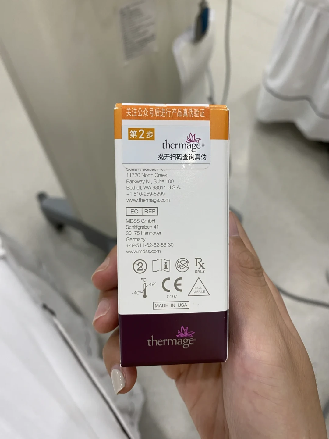 垮脸不一定是皮肤松:5种垮脸先自查,看完这张花钱对照表再决定买不买紧致精华