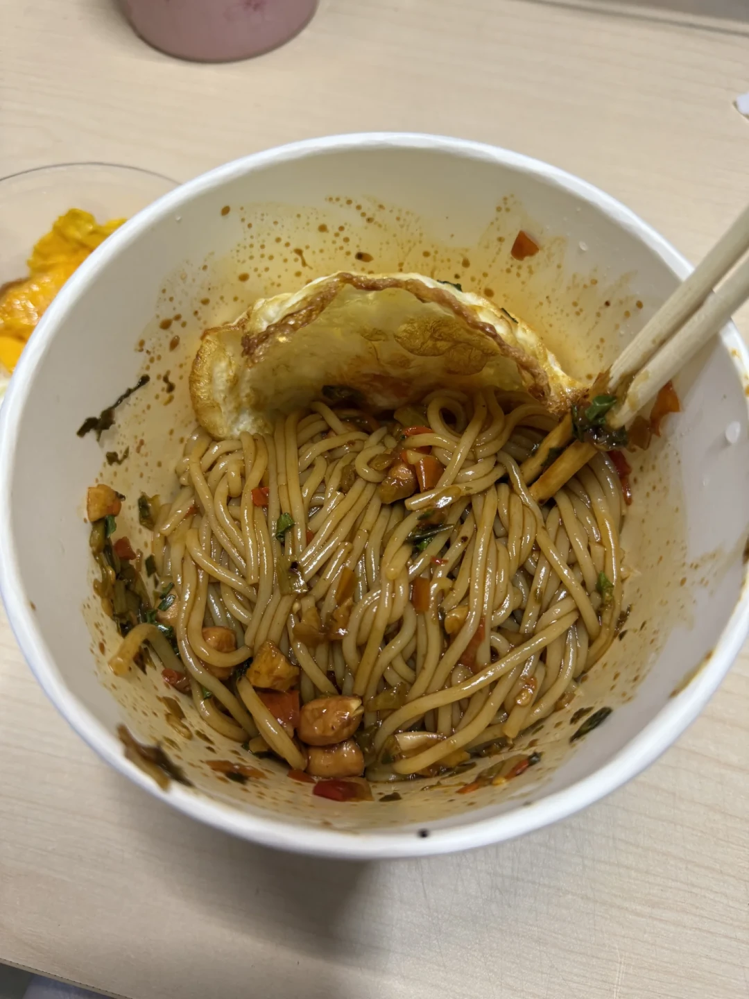 还有一两周开学,宿舍零食别乱囤:翻遍全网清单后留下的四类共识款和四个避坑点