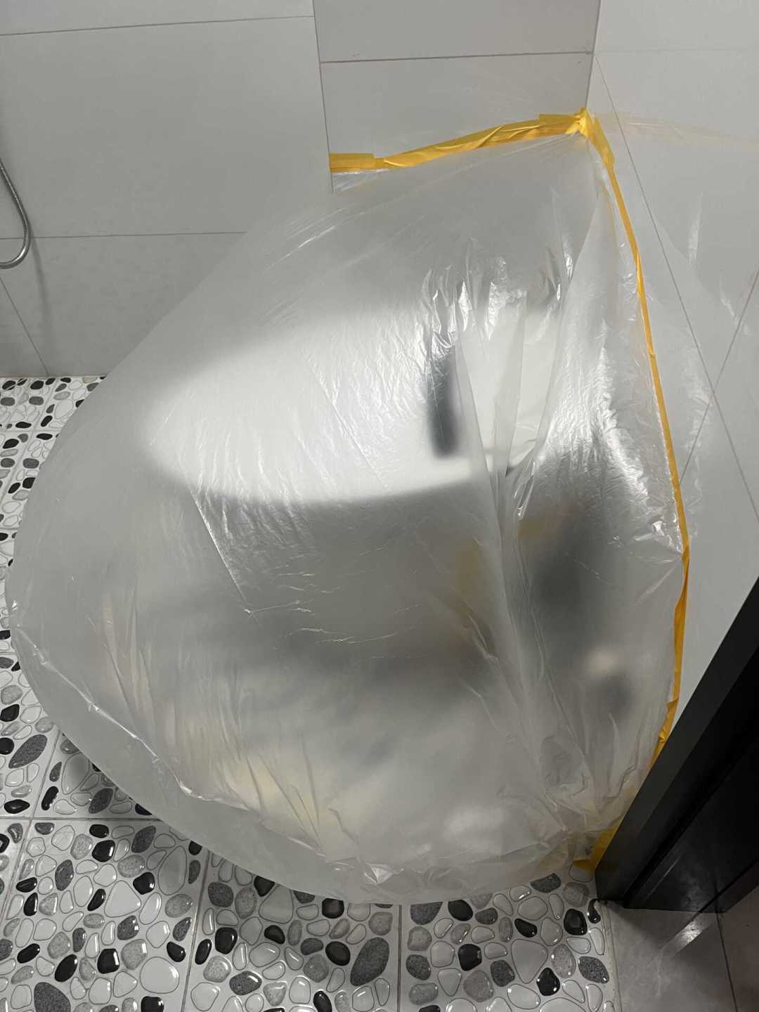 八月是卫生间返味高发期:先自查五个味源,0到200元分档断根,别被维修师傅忽悠